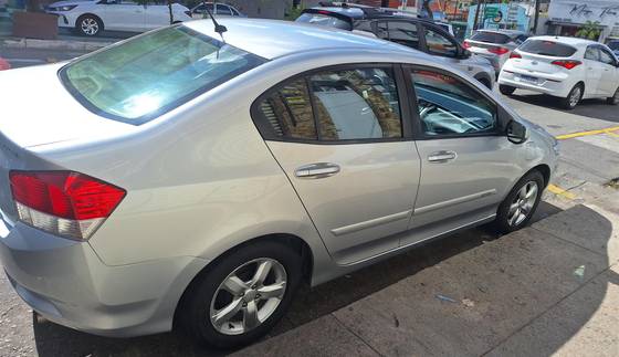 HONDA CITY 1.5 DX 16V FLEX 4P MANUAL HONDA CITY 1.5 DX 16V FLEX 4P MANUAL